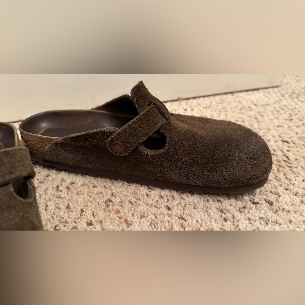 Birkenstock Boston Suede Clogs in Mocha/Brown, Size 40 (9.5-10) - Picture 5 of 11